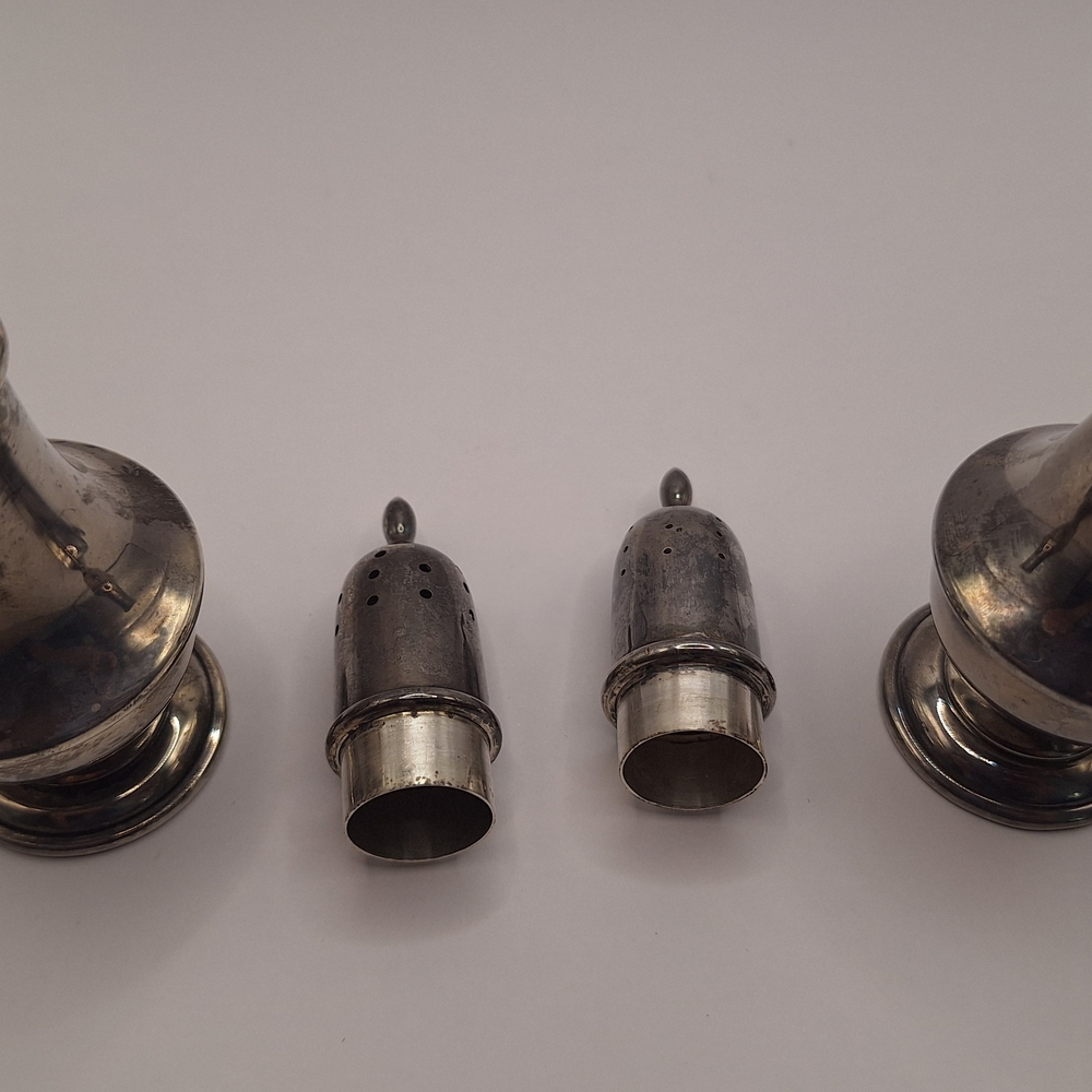 Vintage A.T. Gunner Sterling Silver Salt & Pepper Shakers Star G Hallmark - Picture 8 of 8